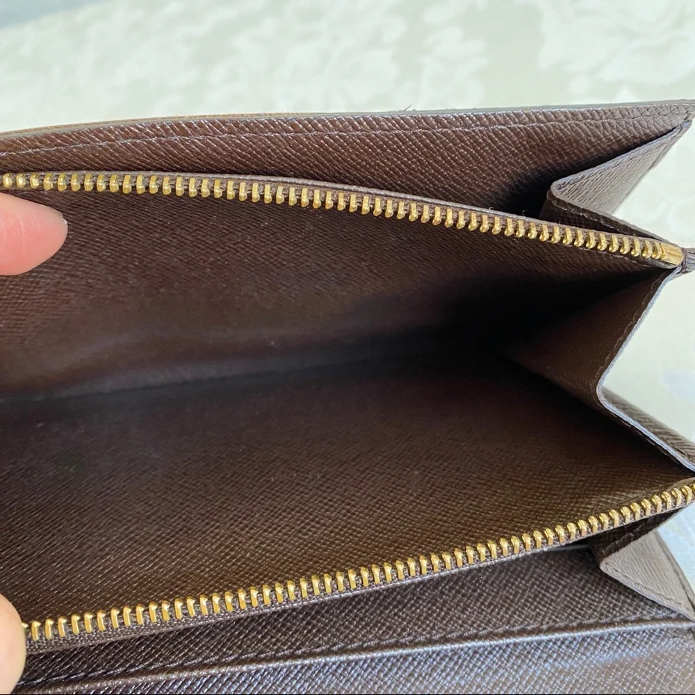 LOUIS VUITTON Damier Ebene Sarah Wallet